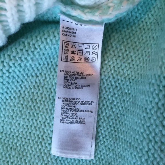 F21 Adorable Mint Cat Sweater - Picture 7 of 8